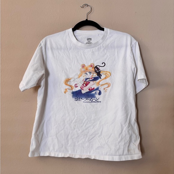 Uniqlo Tops - Uniqlo Sailor Moon Graphic Tshirt